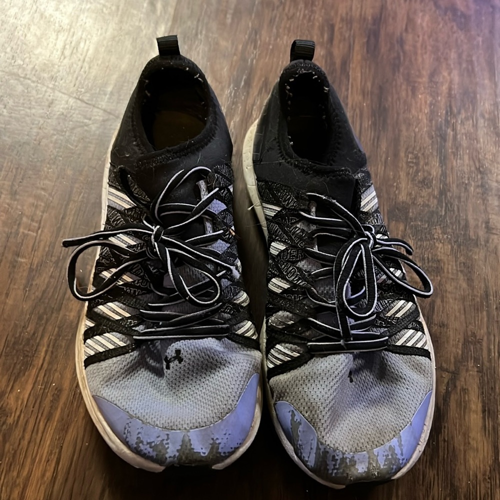 Under armor shoes